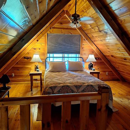 Neshannock Creekside Log Cabin Volant Exterior photo