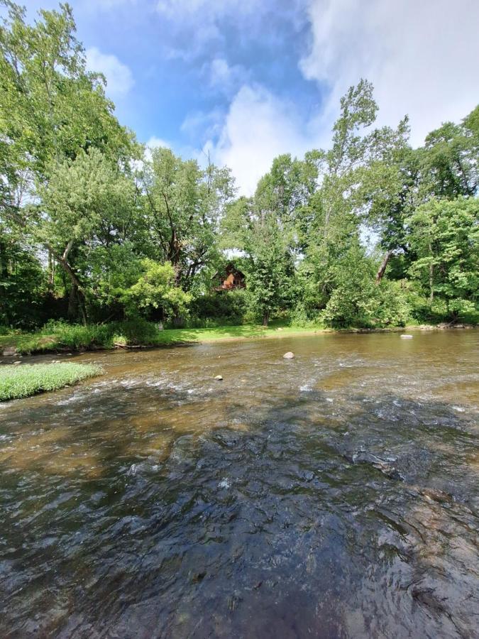 Neshannock Creekside Log Cabin Volant Exterior photo