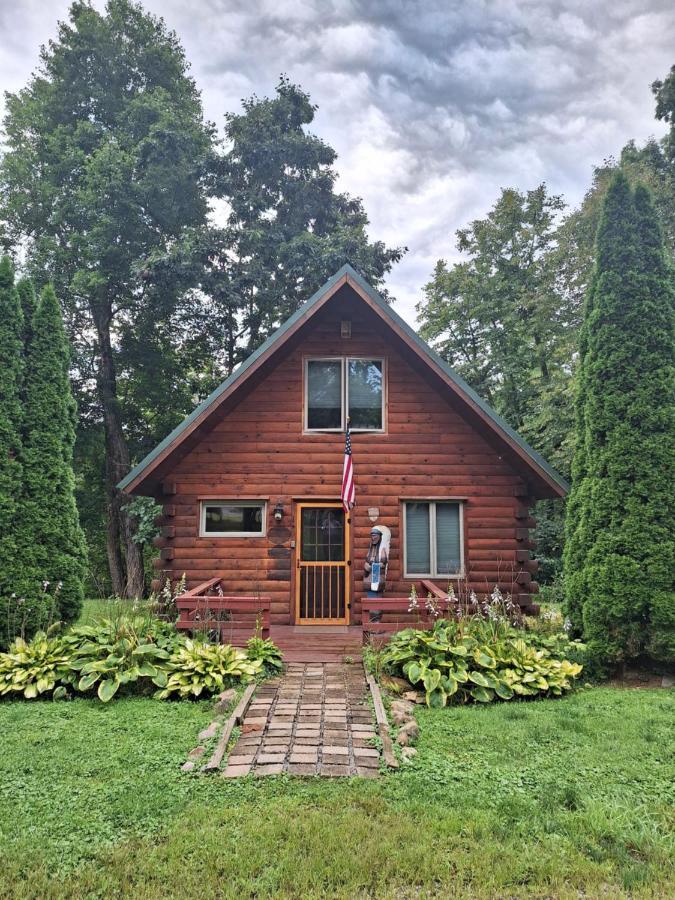 Neshannock Creekside Log Cabin Volant Exterior photo