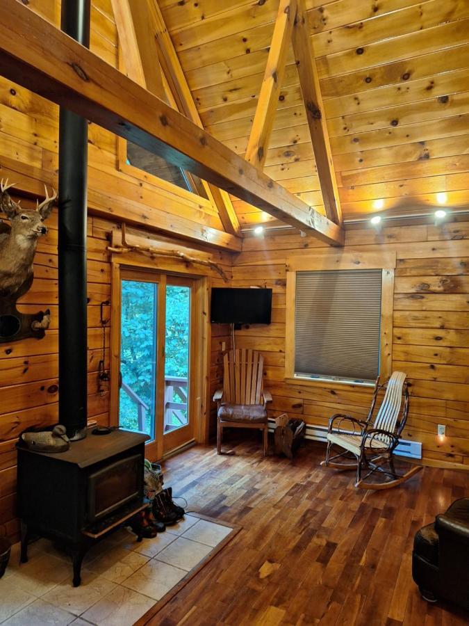 Neshannock Creekside Log Cabin Volant Exterior photo