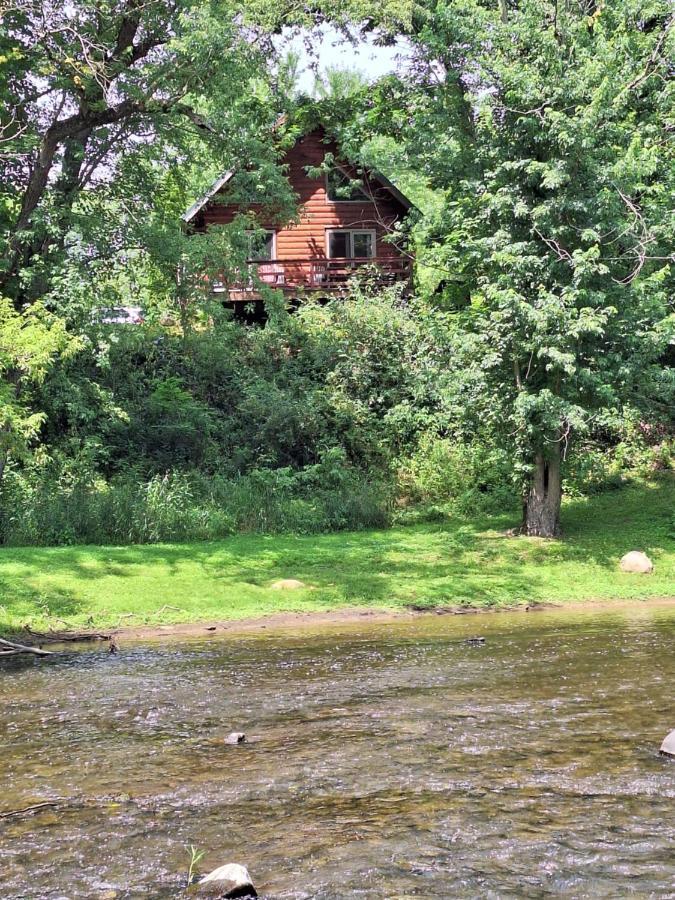 Neshannock Creekside Log Cabin Volant Exterior photo